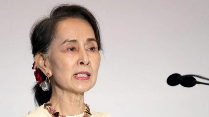 Поранешната лидерка на Мјанмар, Аунг Сан Су Чи од затвор е префрлена на друга локација