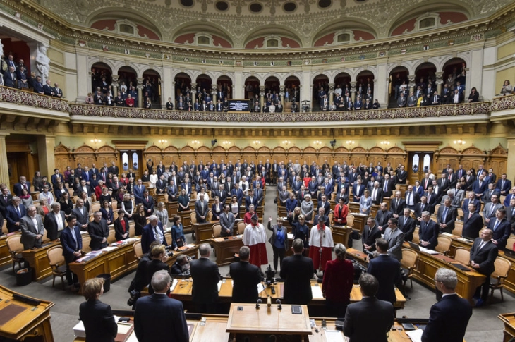 Швајцарскиот парламент одби да се приклучи на групата за санкции против Русија