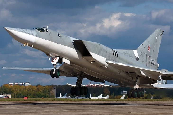 Украина тврди дека соборила руски бомбардер Ту-22М3