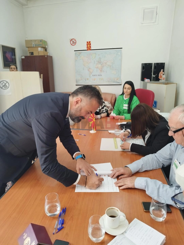 Македонските државјани во Србија гласаат на Претседателските избори 2024