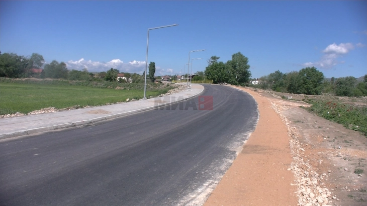 Заврши доизградбата на патот меѓу карбинските села Радање и Оџалија