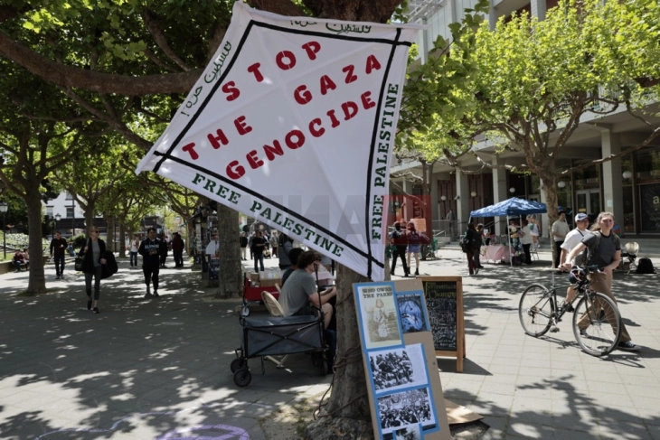 Protestat në kampuset e universiteteve  në SHBA kundër luftës në Gazë vazhduan, profesorët i mbështesin studentët