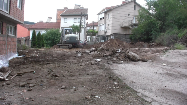 Се уредува нов паркинг во центарот на Штип