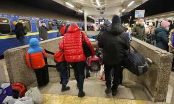 Се помалку украински бегалци сакаат да се вратат во земјата