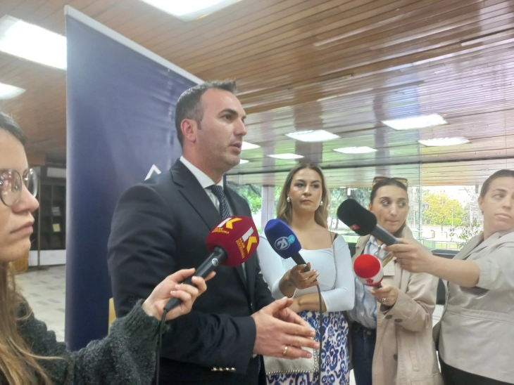 Ademi: Është i domosdoshëm respektimi i shumicës së Badinterit në mënyrë që të kemi institucione funksionale dhe demokraci në vepër