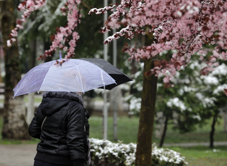 Weather: Cloudy and windy with patchy rain; high 21°C