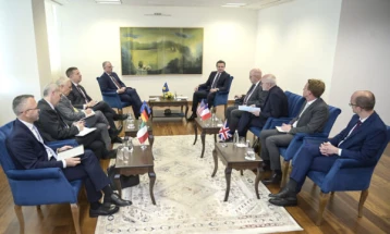 Курти бара од Квинта нормализацијата на односите со Србија „да не се меша“ со членството на Косово во СЕ