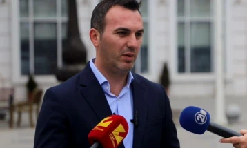 Адеми за средбата Мицкоски - Таравари: Секој глас за „Вреди“ е глас за ВМРО-ДПМНЕ
