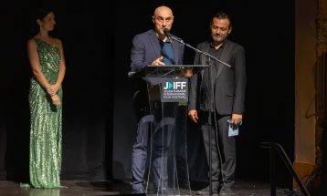 „Лена и Владимир“ награден за најдобар долгометражен филм на фестивалот во Дубјук