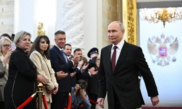 Путин положи заклетва за новиот, петти по ред, претседателски мандат