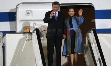 Монд: Кинескиот претседател во посета на „освоените територии“ – Србија и Унгарија