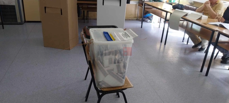 Во Куманово за претседателските избори излезноста до 15 часот e 30,89 за парламентарните е 36,39 отсто