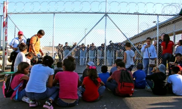 Бајден има намера да го заостри пристапот до азил на американско-мексиканската граница