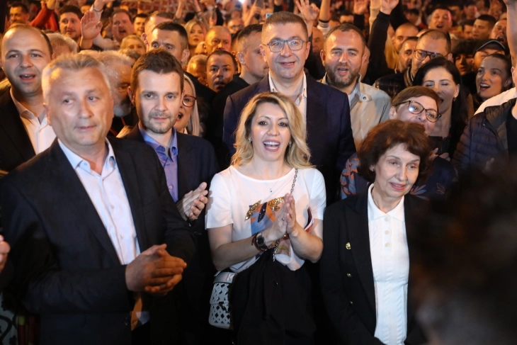 Голема победа на десничарската опозиција во Северна Македонија на парламентарните и претседателските избори