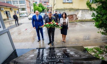 Бојмацалиев: Вечна слава на загинатите припадници на македонската полиција во Диво Насеље