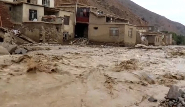 Numër i madh i viktimave në përmbytjet në Afganistan