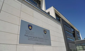 Обвинети за воени злосторства поранешниот директор и двајца чувари на затворот во Приштина
