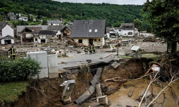 Шолц ги посети поплавените региони во југозападниот дел на Германија