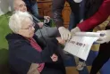 Гласаат болните, изнемоштените и затворениците пред утрешното прегласување за парламентарните избори во седум избирачки места