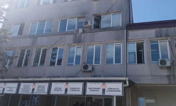 Për shkak të situatës me ujin pacientët nga Kumanova do të dërgohen në spitalet dhe klinikat e Shkupit