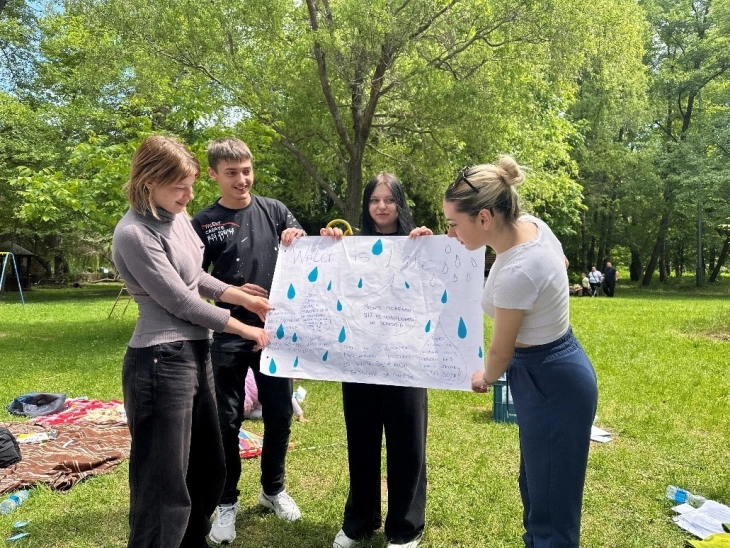 Средношколци од Куманово со врсници од четири европски земји се едуцираат и реализираат локални иницијативи за заштита на животната средина