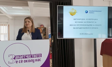Атанасовска за МИА: Нема веќе машки и женски професии, жени има и во столарството