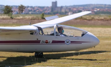 Натпревар во прецизно слетување со едрилица