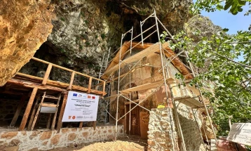Во тек реставрација на пештерската црква „Света Богородица“ на островот Мал Град, кај Пустец