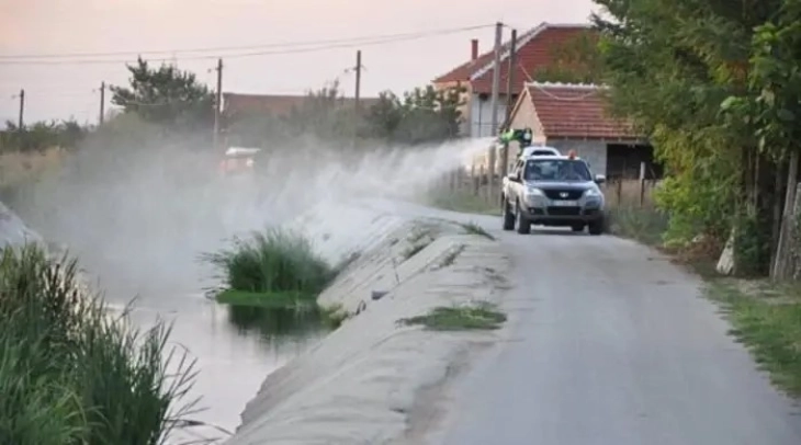 Во среда теристичко запрашување против комарци во Охрид и крајбрежјето