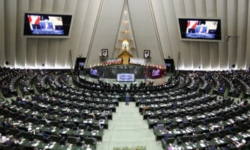 Прва седница на новиот парламент во Техеран по смртта на Раиси
