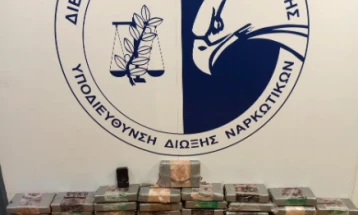 На атинското пристаниште откриени над 100 килограми кокаин во контејнер со смрзнати лигни од Перу за Хрватска