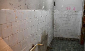 Општина Кисела Вода ги реконструира тоалетите во ООУ ,,Кирил Пејчиновиќ”