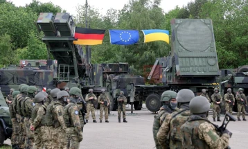 Писториус ја поздрави обуката на украински војници на системи Патриот