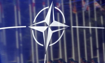 NATO foreign ministers to discuss €100bn Ukraine military aid plan
