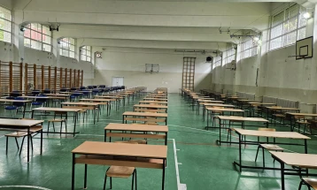 МОН: Средните училишта подготвени за спроведување на државната матура