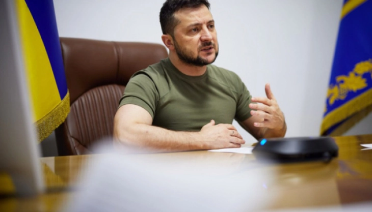Zelenski: Qëllimi i Trampit përmes lëshimeve t'i jep fund luftës në Ukrainë mund të jetë e rrezikshme