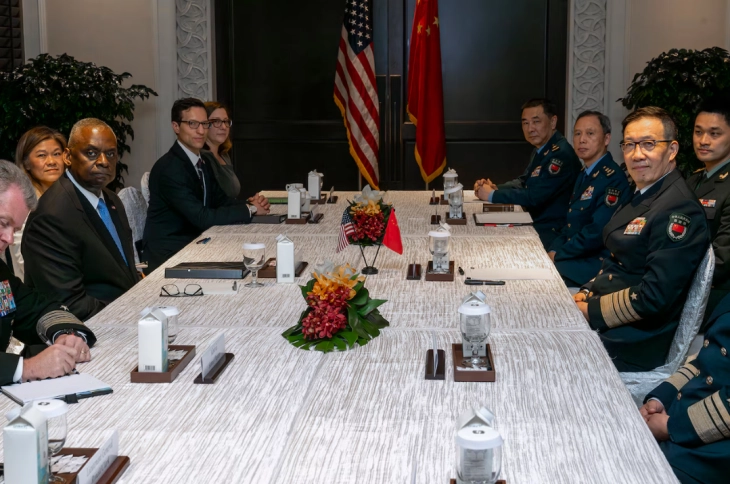 Донг: Кина отворена за редовна воена комуникација со САД
