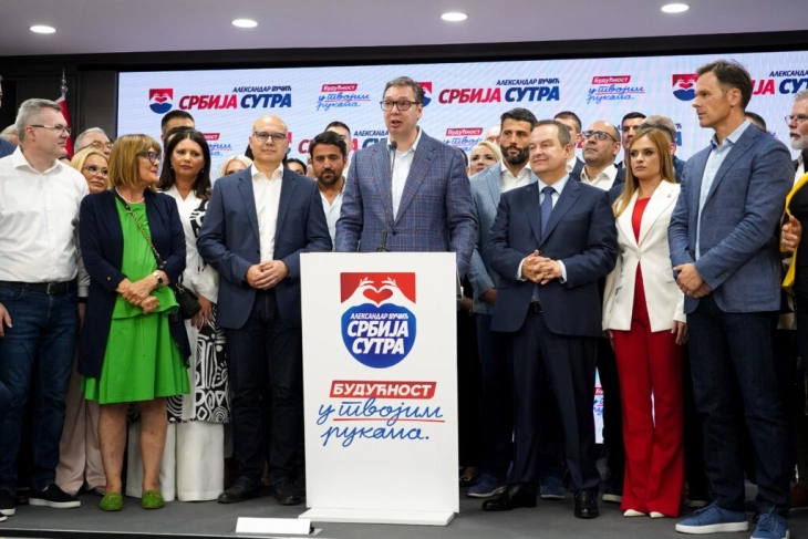 Српскиот претседател Александар Вучиќ прогласи победа на СНС на локалните избори