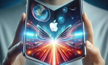 „Епл“ работи на новиот „Ајфон“ со преклоп
