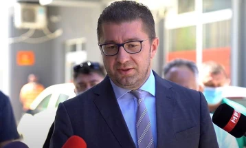 Mickoski claims DUI 'caught stealing' turns to nationalism, Osmani says DUI 'majority will of Albanians'