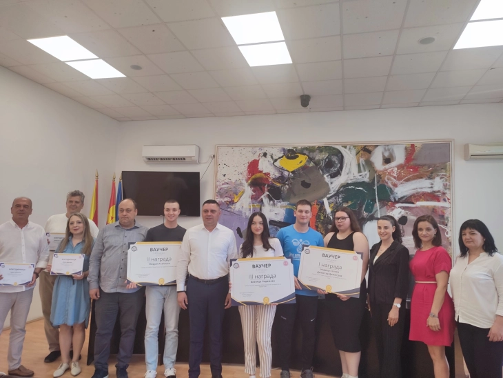 Ветерници, хотел за миленици, катче за литература и дружење, доделени награди за најдобри бизнис планови од средношколци во Кавадарци