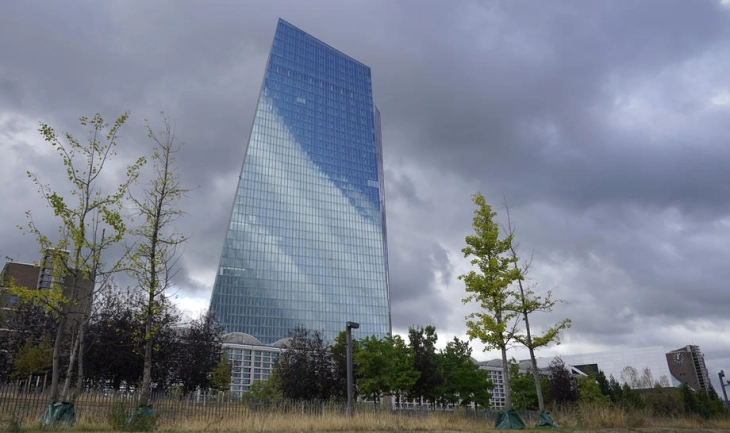 Европската централна банка ги намали каматните стапки за прв пат од 2019 година