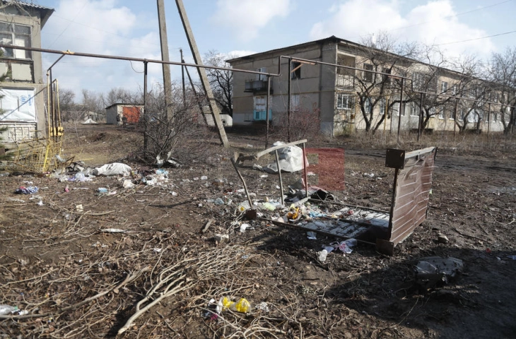 Rusia e akuzon Ukrainën se ka shfrytëzuar raketa amerikane për të sulmuar objektiva civile në Lugansk, me ç'rast kanë humbur jetën tre persona