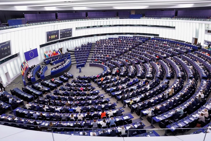 Sesioni plenar i tetorit i Parlamentit Evropian në Strasburg