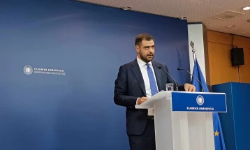 Greek government to continue to defend national interests: spokesperson