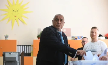 Излезни анкети: ГЕРБ на Бојко Борисов е убедлив победник на изборите во Бугарија
