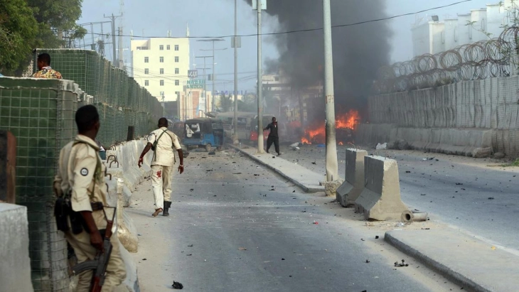 Најмалку 55 загинати и 155 ранети лица во судир меѓу два клана во Сомалија