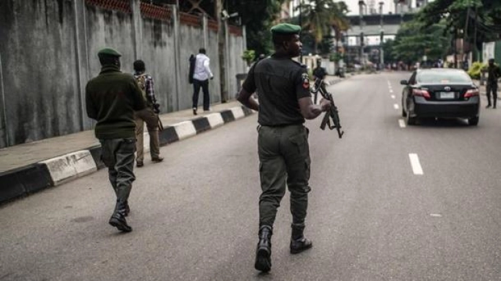 Нигерија: Вооружени напаѓачи убија 50 луѓе, неколку киднапирани