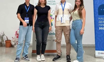 Млади од Неготино учеа да дебатираат и учествуваа на државно дебатно првенство