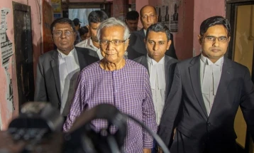 Нобеловец од Бангладеш обвинет за проневера и перење пари